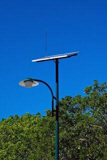 solar-powered-lamp